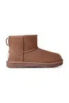 Dětské semišové sněhule UGG Classic Mini II hnědá barva, 1017715K