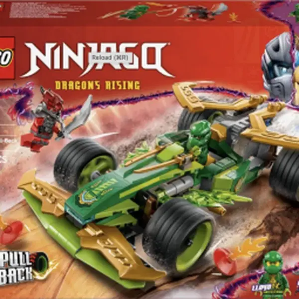 Lloydovo závodní auto s natahovacím motorem - Ninjago (71828)