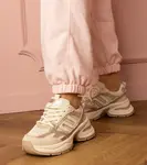 Gemre Béžové športové tenisky na masívnej podrážke Aries