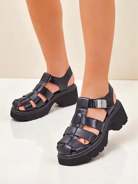 Resti Royal Fashion Women's Roman-style Bratz sandals