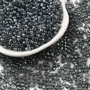 Round 8/0 Glass Seed Beads