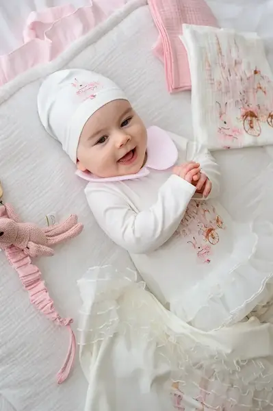 Detská čiapka Jamiks TEONA béžová farba biela, z tenkej pleteniny, JLH041