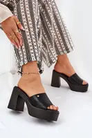 Boto Dámske Sandále Z Eko Kože Na Opätku A Platforme Čierne Tamirella