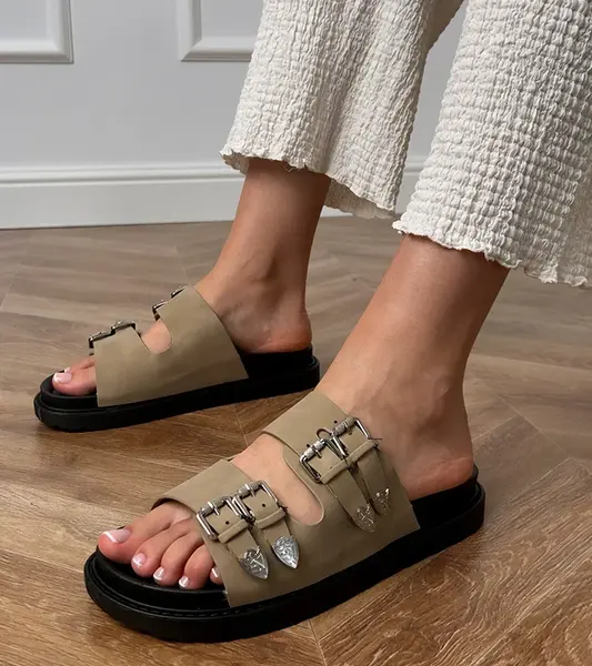 Gemre Green women's slides with decorative buckles Fetta