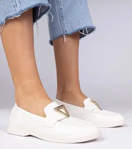 Gemre White women's loafers with elegant Viletta decoration