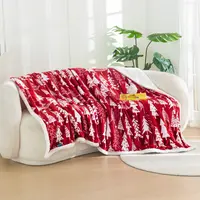 Vánoční mikroplyšová beránková deka CHRISTMAS TREES červená Rozměr: 200 x 220 cm