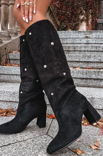 Boto Dámske čižmy s izoláciou na podpätku s dekoratívnymi detailmi čierne Lucinda