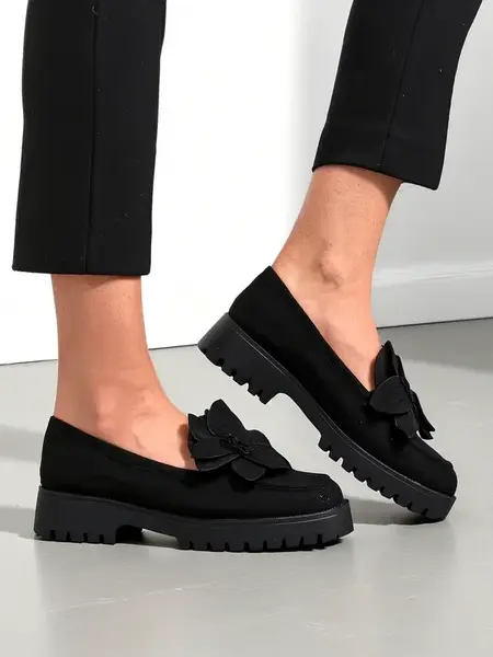 Resti Eco suede women's moccasins with a Floverse flower