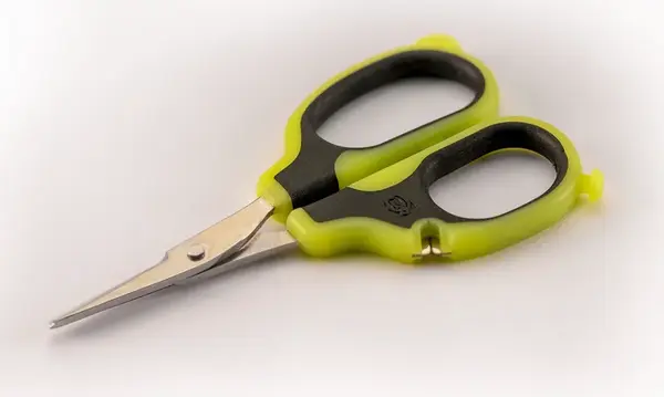 Ridgemonkey nůžky nite-glo strip n snip scissors