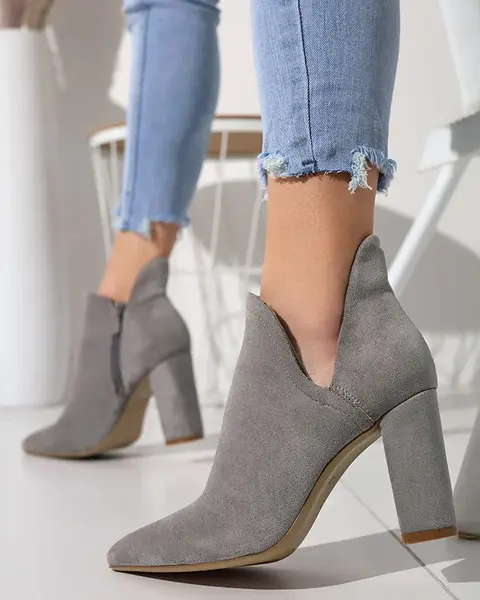 Resti Gray ankle boots with cut from Alania - Footwear