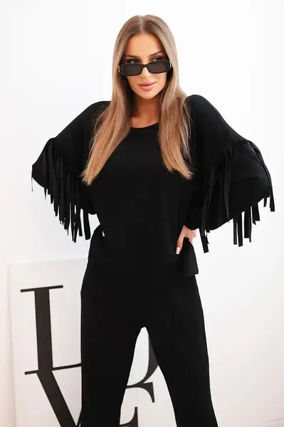 Kesi Włoski Komplet dámsky maslový s strapcami na rukávoch čierny