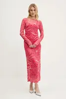 Šaty Never Fully Dressed