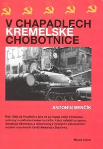 V chapadlech kremelské chobotnice (poškozená) - Antonín Benčík