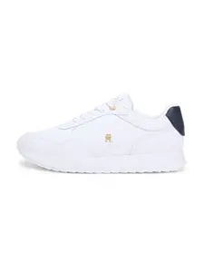 TOMMY HILFIGER Nízke tenisky  námornícka modrá / biela