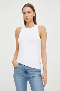 Top Levi's
