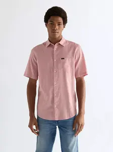 Pánská košile WRANGLER SS 1 PKT SHIRT DUSTY ROSE 112378045 Velikost: XL