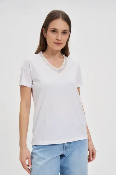Marisse T-Shirt With Decorative Neckline, White