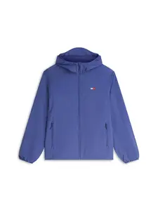 Tommy Jeans Prechodná bunda 'Packable Ripstop Relaxed Hooded'  kráľovská modrá