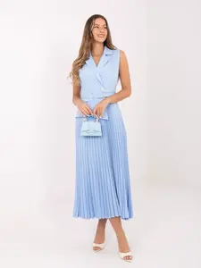 Elegantní světle modré šaty