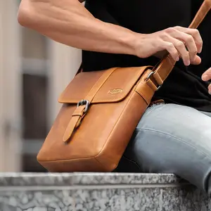 Pánská kožená taška přes rameno Sparwell Albert - koňak