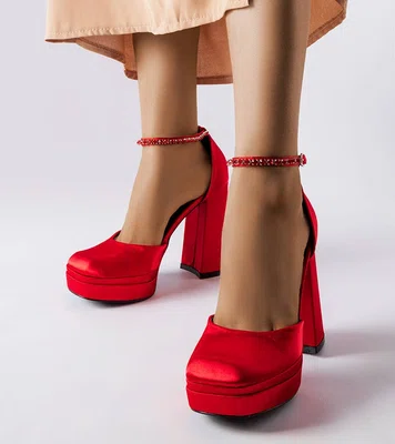 Gemre Red high block heel pumps Elida