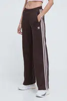 Tepláky adidas Originals hnědá barva, s aplikací, IR6093