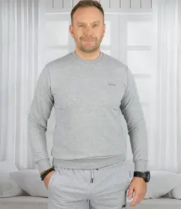 Pri Men's hoodless sports sweatshirt with small reflector