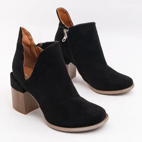 Resti Women's boots with cut-outs in black Plinara - Footwear