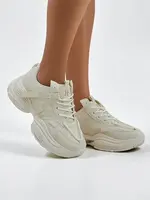 Resti Women's sporty sneakers with a thicker sole Quensi