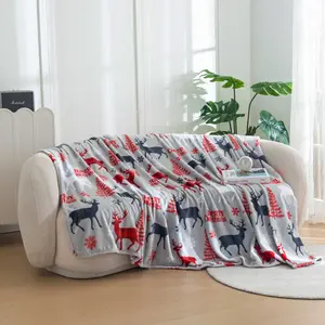 Vianočná mikroplyšová deka MERRY CHRISTMAS DEER sivá Rozmer: 200 x 220 cm