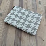 Obal na knihu - Hnědý vzor (M)