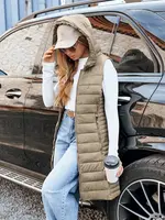 Dámska prešívaná vesta s kapucňou