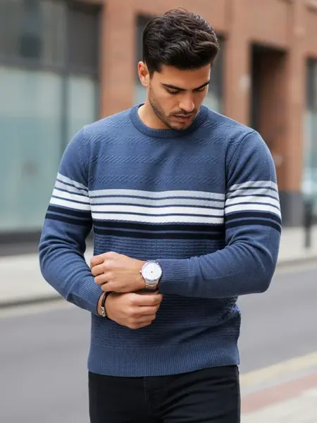 Pánský modrý svetr s pruhy