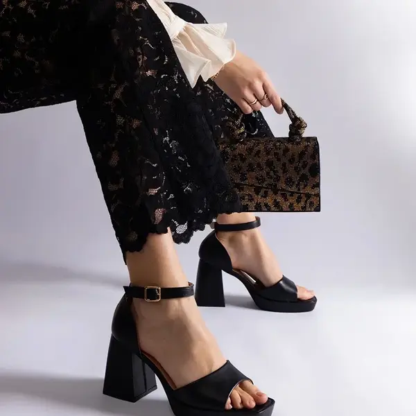Gemre Black block heel sandals Isolina