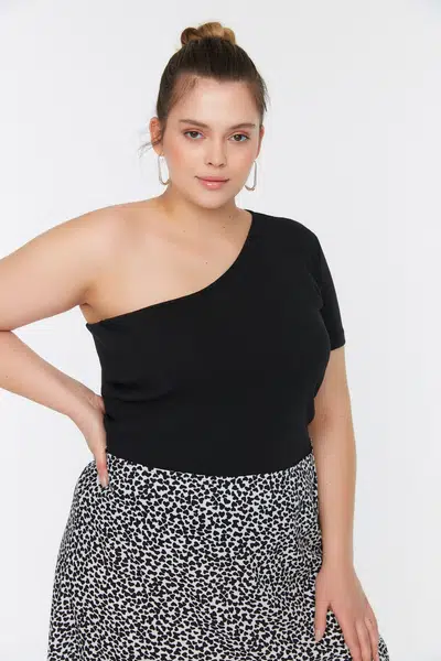 Dámská halenka Trendyol One Shoulder