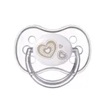 CANPOL BABIES Cumlík silikónový symetrický NEWBORN BABY 18 + m béžový