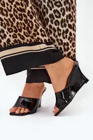 Boto Lakované Dámske Sandále Na Klíne Čierne Nelithin