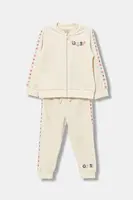 Kojenecká tepláková souprava Guess 2-pack béžová barva, A5BG06 K0232