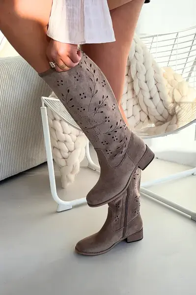 Dámske čižmy Helinna na blokovom podpätku