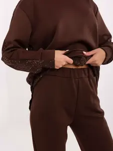 Tmavě hnědá tepláková souprava