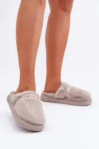 Dámské pantofle s kožešinou a ozdobným řemínkem