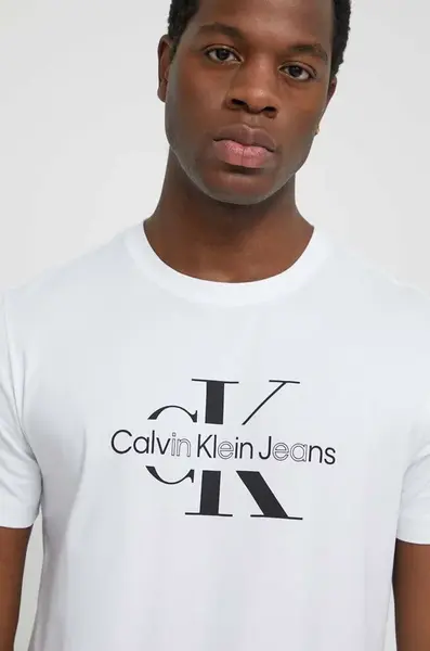 Bavlněné tričko Calvin Klein Jeans bílá barva, s potiskem, J30J325190