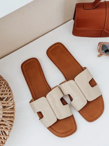 Klapki damskie CREAMSTEP beżowe Dstreet