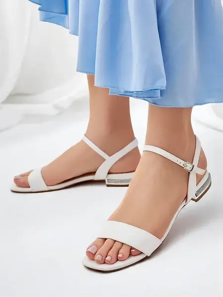 Resti Women's flat sandals Aronies