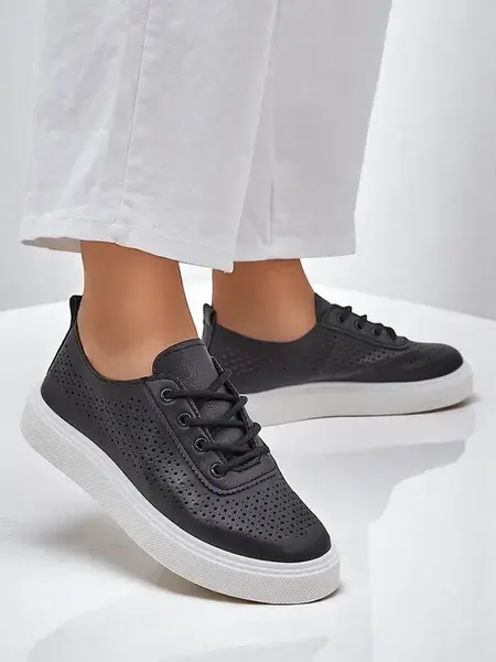 Resti Women's lace-up sporty shoes Adette