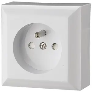 Jednoduchá zásuvka Z/U IP20 GAO white 20455