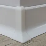 Roh k soklu Profil-EU biela, PVC, SKPVCVNER4BI