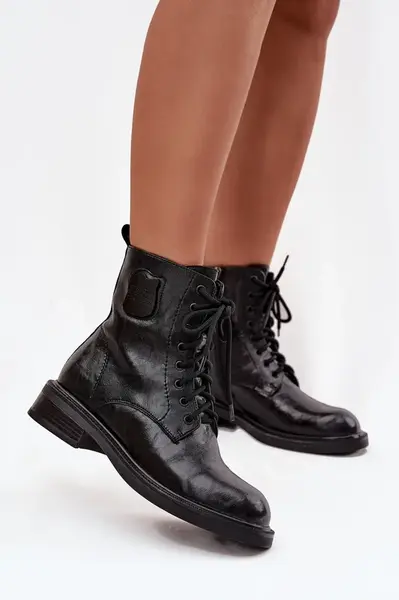 Kožené dámské workery s ozdobným detailem Maciejka