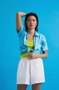 Dámské plátěné šortky MOODO - bílá