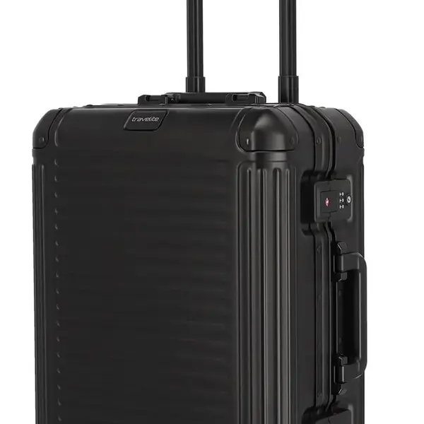 Hliníkový kufr Travelite Next 2.0 S Black Matt
